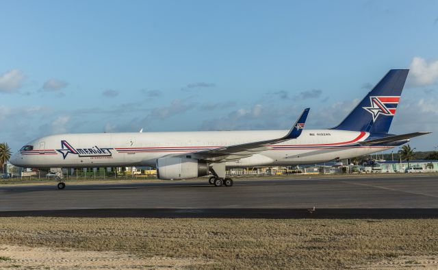 Boeing 757-200 (N192AN)