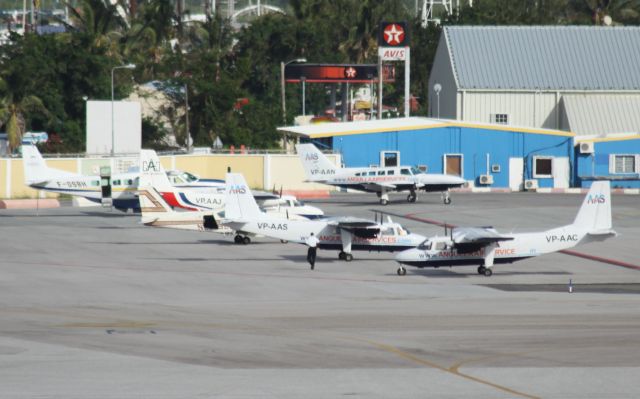 Dassault Falcon 10 (N20LW)