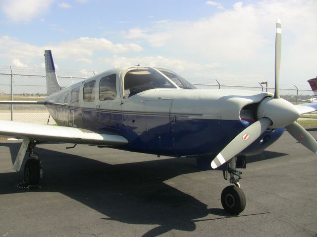 Piper Saratoga (N8412Z)