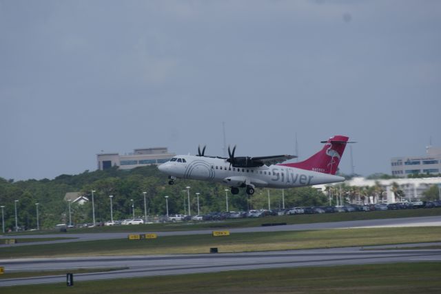 Aerospatiale ATR-42-600 (N409SV) - ATR42-600 with Silver Airways departing from Pensacola to Key West.