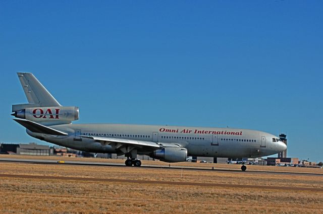 McDonnell Douglas DC-10 (N621AX)