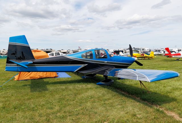 Vans RV-10 (N818BS)