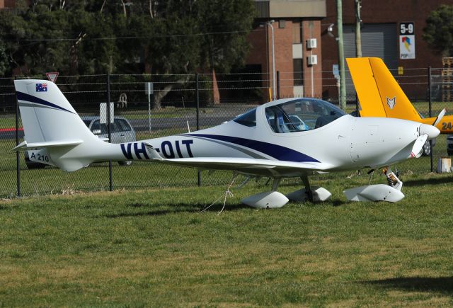 AQUILA A-210 (VH-OIT)