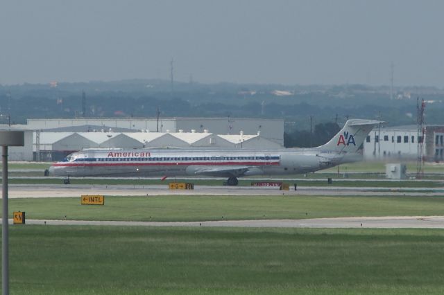 McDonnell Douglas MD-83 (N984TW)