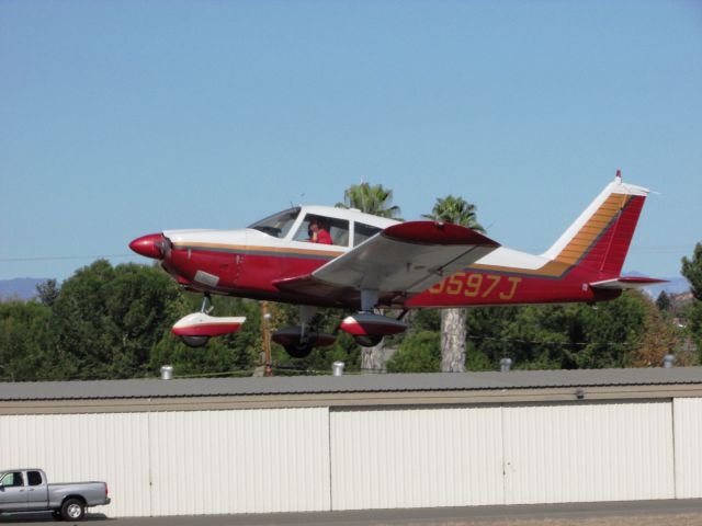 Piper Cherokee (N9597J) - Taking off RWY 24