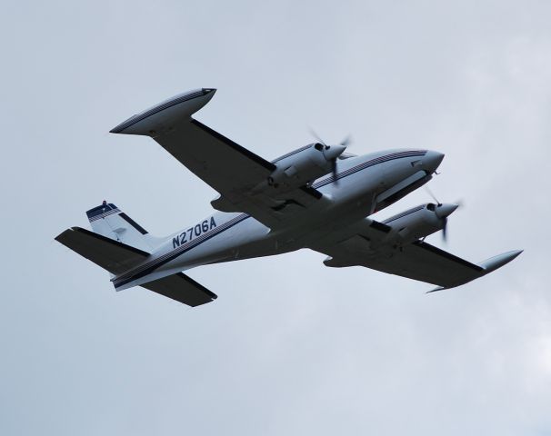 Cessna 340 (N2706A) - Departing - 8/15/10