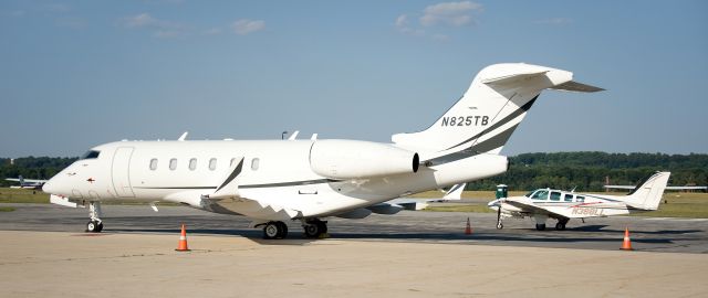 Bombardier Challenger 300 (N925TB) - Seen at KFDK on 7/1/2011    N399LL in the background