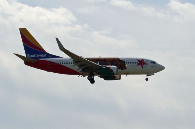 Boeing 737-700 (N943WN)