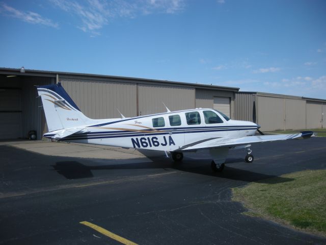 Beechcraft Bonanza (36) (N616JA)