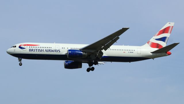 BOEING 767-300 (G-BNWB)