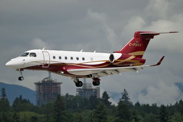 Embraer Legacy 550 (C-FSRX)