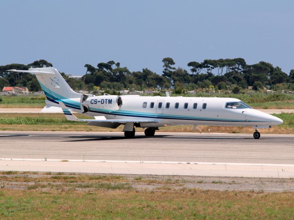 Learjet 45 (CS-DTM)