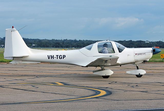 VH-TGP — - GROB G-115 - REG VH-TGP (CN 8086) - PARAFIELD AIRPORT ADELAIDE SA. AUSTRALIA - YPPF (30/6/2015)