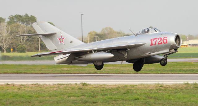 MIKOYAN MiG-17 (N1726M) - A 1960 model Mikoyan-Gurevich MiG-17F Fresco (license built by Polish manufacturer WSK-PZL Mielic as an Lim-5) arriving at H. L. Sonny Callahan Airport, Fairhope, AL, during the 2023 Classic Jet Aircraft Association Jet Blast - March 2, 2023.