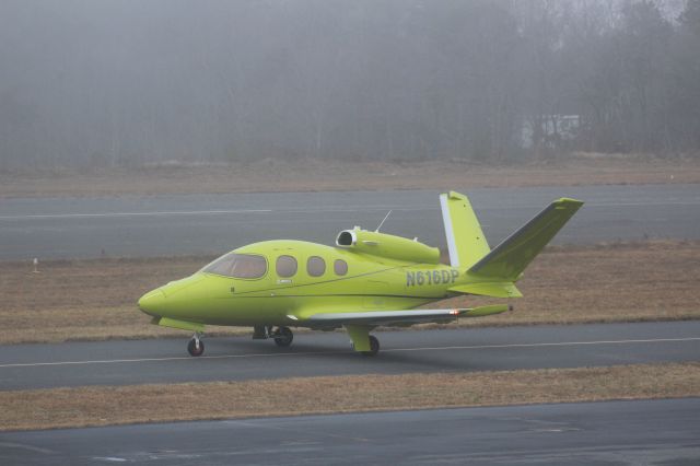 Cirrus Vision SF50 (N616DP)