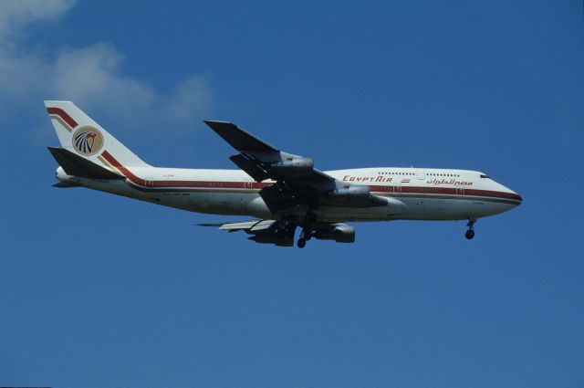 BOEING 747-300 (SU-GAM) - Final Approach to Narita Intl Airport Rwy16 on 1991/08/17