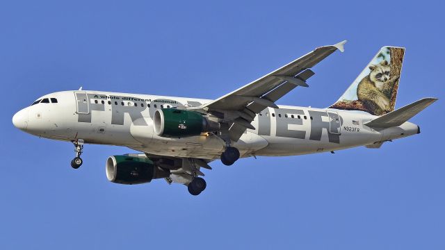 Airbus A319 (N923FR) - Frontier Airlines Airbus A319-111 N923FR (cn 2019) "Rudy"  Las Vegas - McCarran International (LAS / KLAS) USA - Nevada, February 24, 2011 Photo: Tomás Del Coro