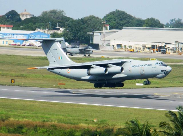 Ilyushin Il-76 (K12664)