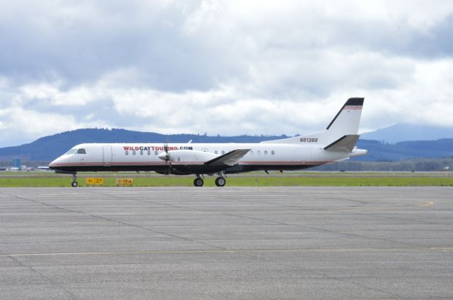 Saab 2000 (N813BB) - Wildcat Touring Saab 2000 taxiing in after arriving from Rapid City (KRAP/RAP) on a college charter.