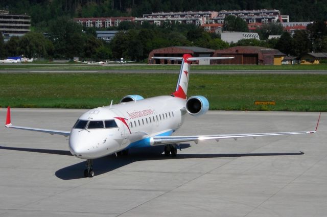 Canadair Regional Jet CRJ-200 (OE-LCM)