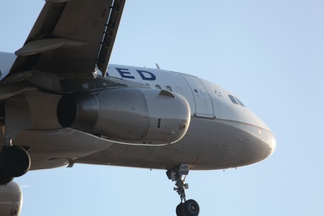 Airbus A319 (N839UA)