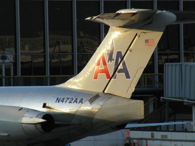 McDonnell Douglas MD-82 (N472AA) - 12 Aug 14