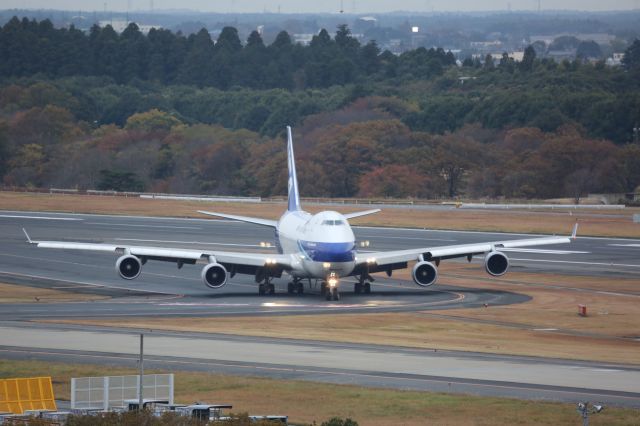 Boeing 747-400 (JA07KZ)