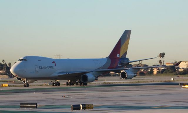 Boeing 747-400 (HL7420)