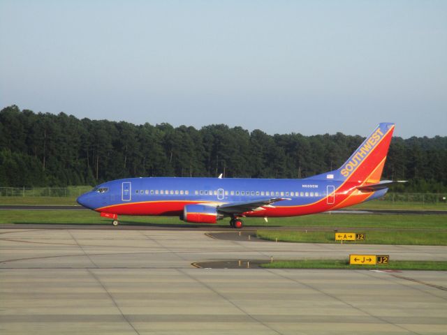 BOEING 737-300 (N659SW) - The soon-to-be-retired N659SW; originally Piedmonts City of St. Louis - 99th Boeing for the airline.  Went to USAir then Western Pacific, now retiring as one of the oldest 300s in Southwests fleet.