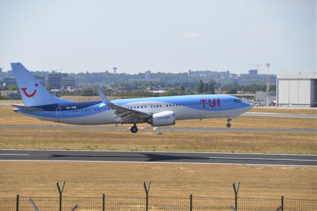Boeing 737-700 (OO-TMZ)