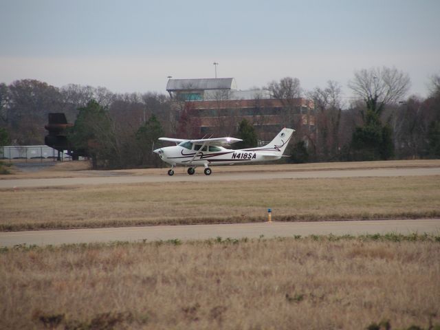 Cessna Skylane (N418SA)