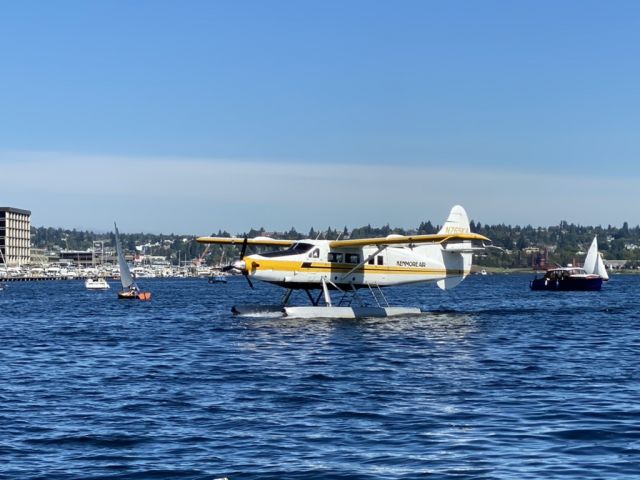 De Havilland Canada DHC-3 Otter (N765KA) - Heading to the dock.