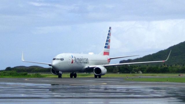 Boeing 737-800 (N850NN)