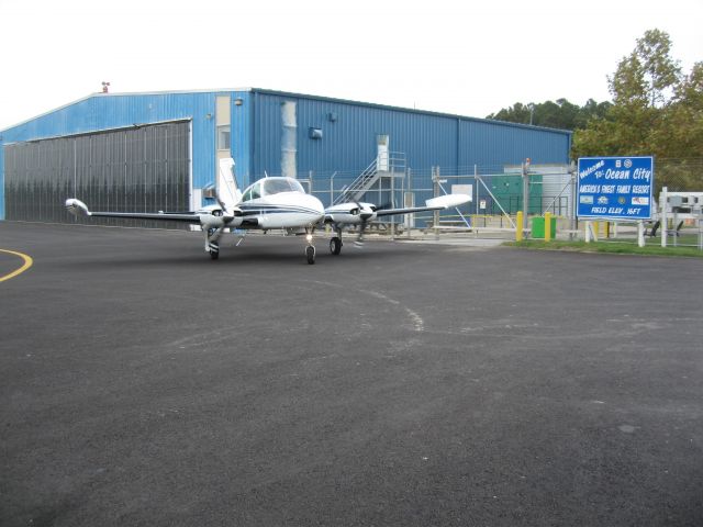 Cessna 310 (C-GKAS)