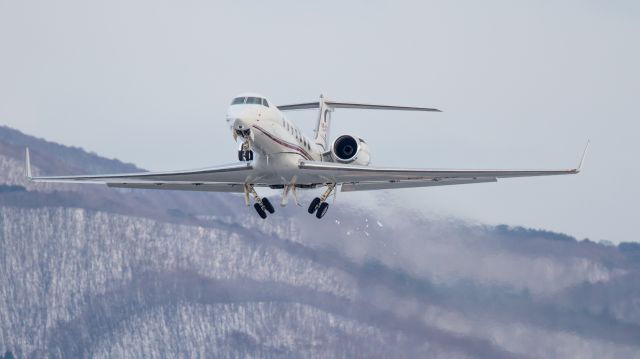 Gulfstream Aerospace Gulfstream V (VP-CTE) - Jet Aviation Business Jets [PP/PJS]br /Gulfstream Aerospace G550br /Jan.30.2016 Hakodate Airport [HKD/RJCH] JAPAN