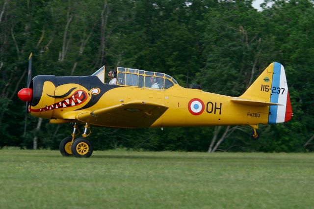 North American T-6 Texan (F-AZBQ) - North American T-6G Texan, La Ferté-Alais Airfield (LFFQ) Air Show (Le Temps Des Hélices)