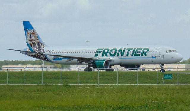 Airbus A321 (N701FR) - Taxiing to the runway