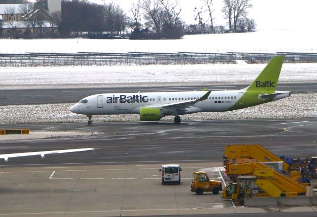 OSKBES-MAI Kityonok (YL-AAU) - 12/7/23 taxiing out to Rwy 29