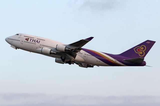 Boeing 747-400 (HS-TGY)