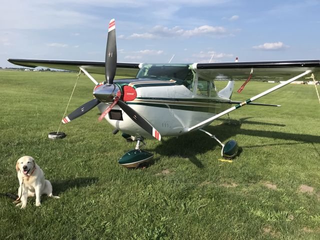 Cessna Skylane (N3508F)
