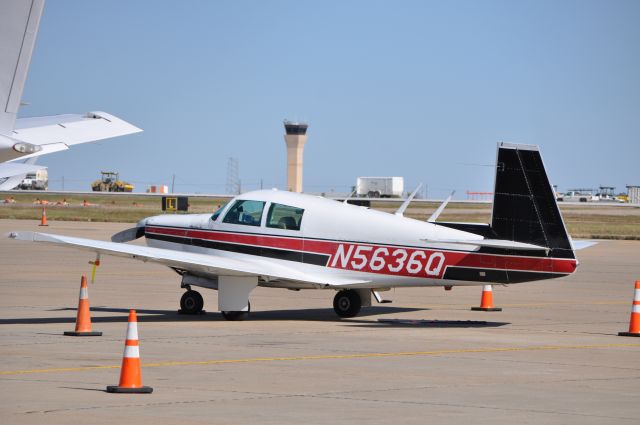 Mooney M-20 (N5636Q)