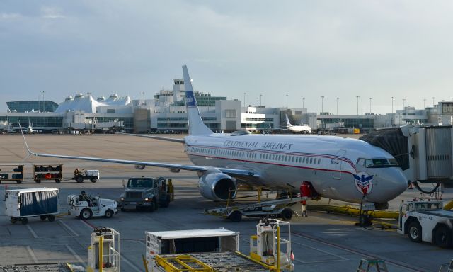 Boeing 737-900 (N75435) - United Airlines Boeing 737-924(ER)(WL) N75435 in Denver 