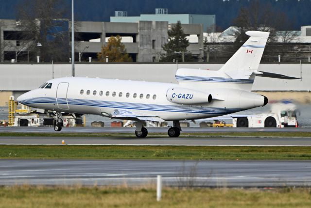 Dassault Falcon 900 (C-GAZU)
