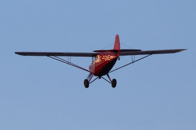 C-FGNE — - C-FGNE Aéronca Chief II-BC Survolant le fleuve St-Laurent QC. à Lavaltrie le 26-05-2024 à 20:03