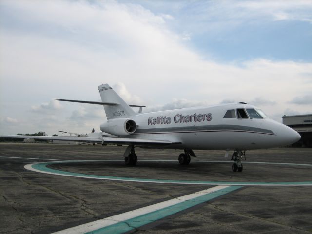 Dassault Falcon 20 (KFS28) - Customs Circle