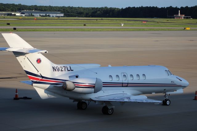 Hawker 800 (N927LL)