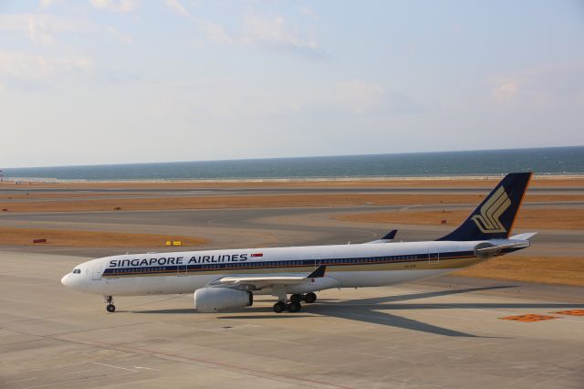 Airbus A330-300 (9V-STP)