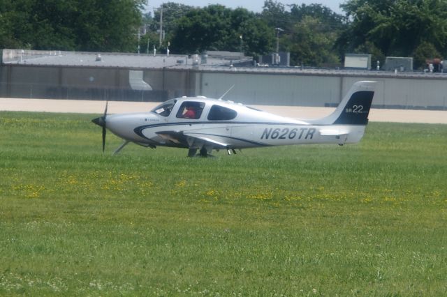 Cirrus SR-22 (N626TR)