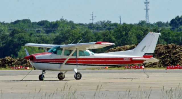 Cessna Skyhawk (N738GJ) - N738GJ - 1977 Cessna 172N
