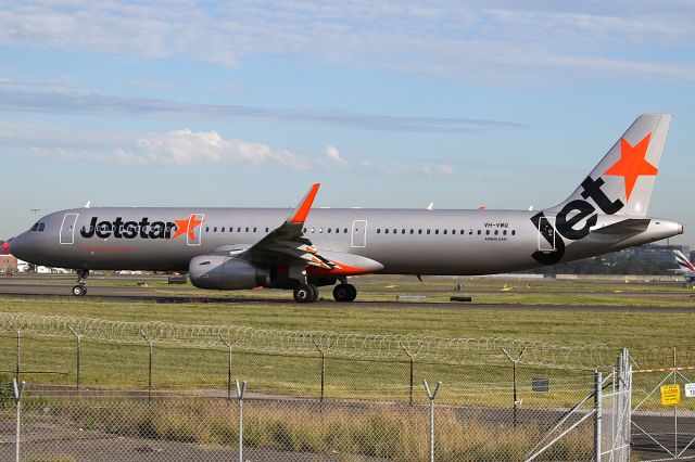 Airbus A321 (VH-VWO) - on 2 May 2017